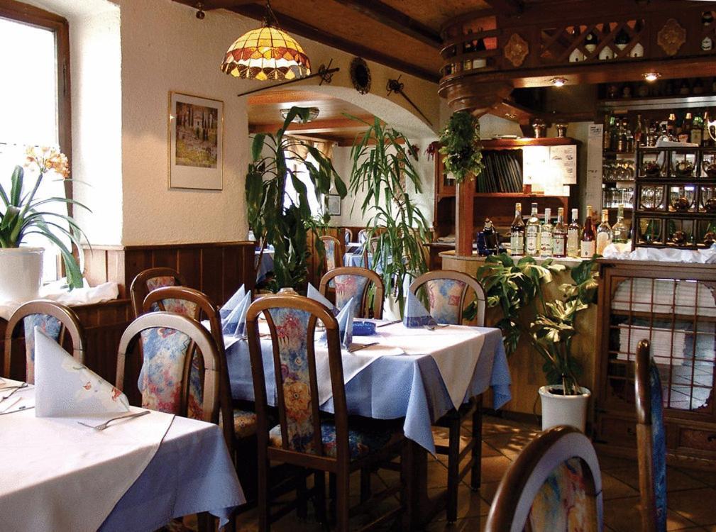 杜瑞库尼格酒店 Neckarbischofsheim 外观 照片